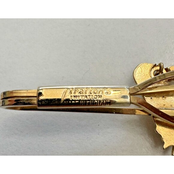 Stratton Horse Head Tie Clip w/ Chain Goldtone 2.5 Inch Made in England - Picture 3 of 7